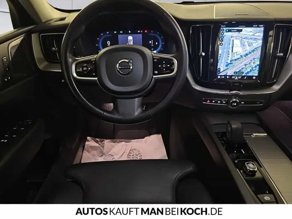 Volvo XC60 B4 D Plus Dark ACC H&K Matrix 4Season 02/2024-photo-9