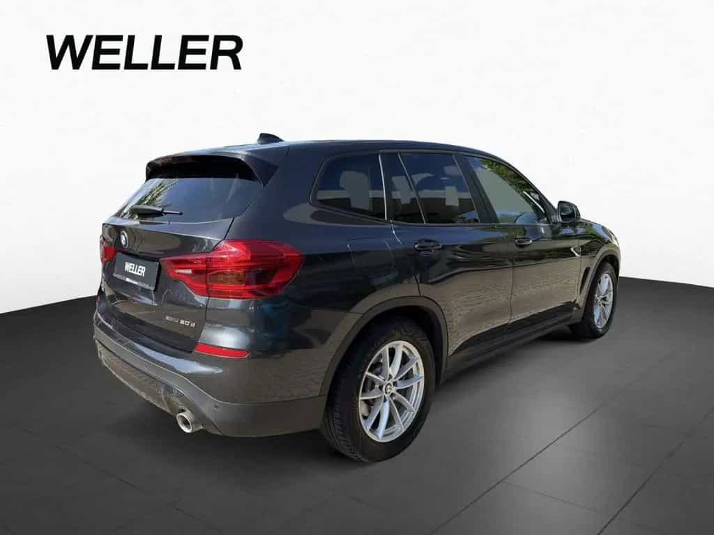 BMW X3 xD 20d Advantage Nav SportSitze SHZ PDC 18" 09/2019-photo-4
