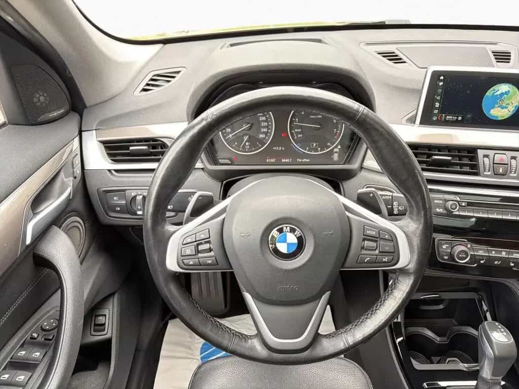 BMW X1 xD 25i xLine LED DA+ HUD Pano MEM H/K AHK 18" 08/2017-photo-17