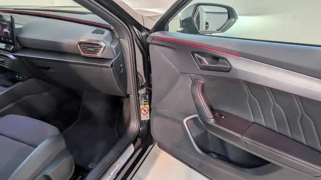 Cupra Formentor 1.5 TSI DSG 110kW-ACC-LANE-360 KAM 08/2024-photo-19