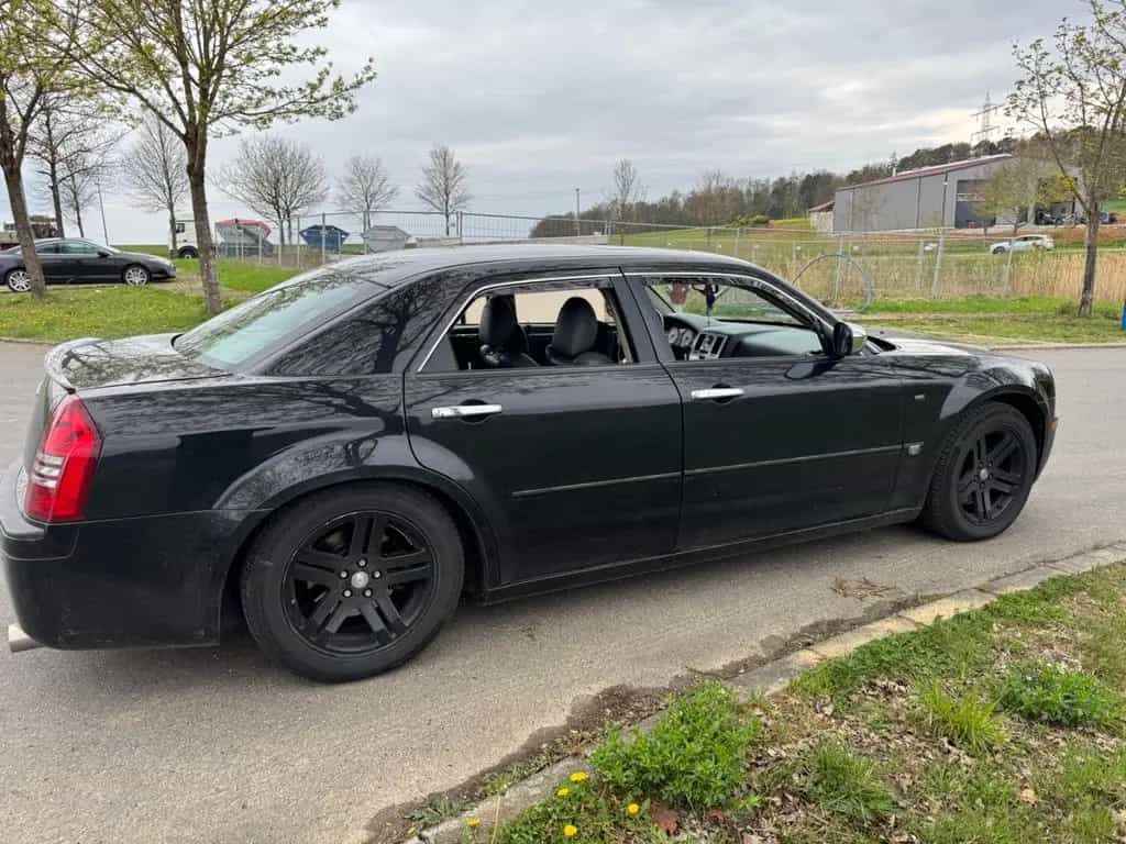 Chrysler 300C 5.7 V8 HEMI Autom. - 01/2005-photo-2