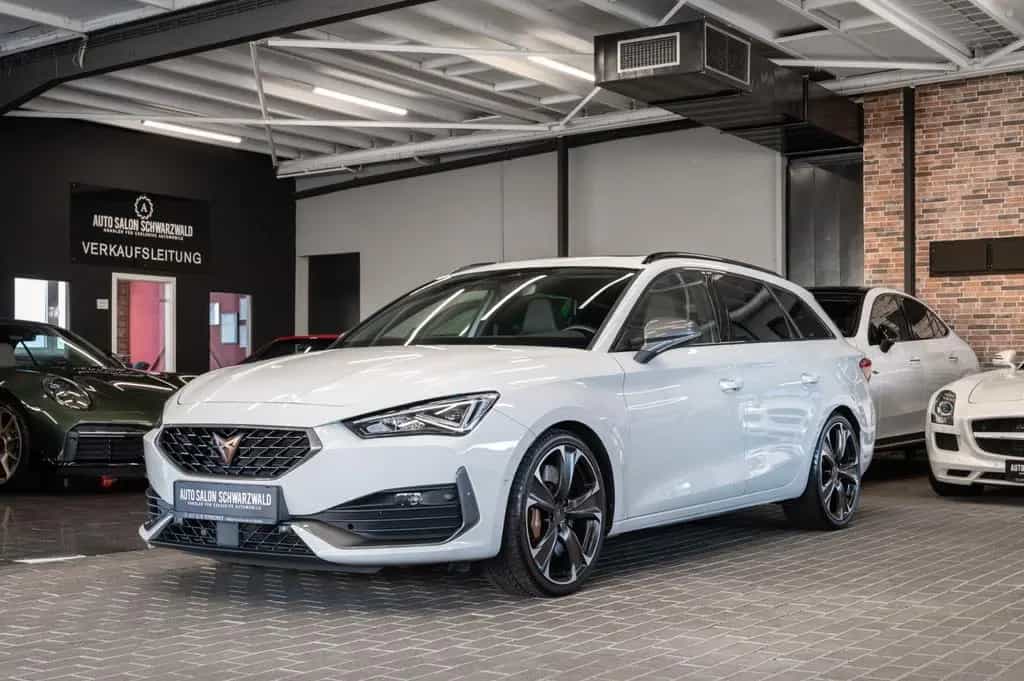 Cupra Leon Kombi VZ|CUPRA SITZE|PANO|AHK|DCC|VOLL 06/2022-photo-1