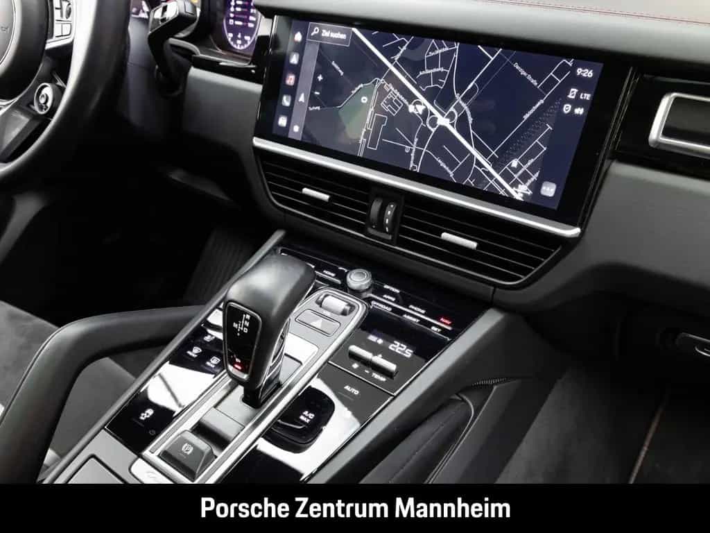 Porsche Cayenne GTS Luftfahrwerk Chrono Standheizung Bos 10/2021-photo-17
