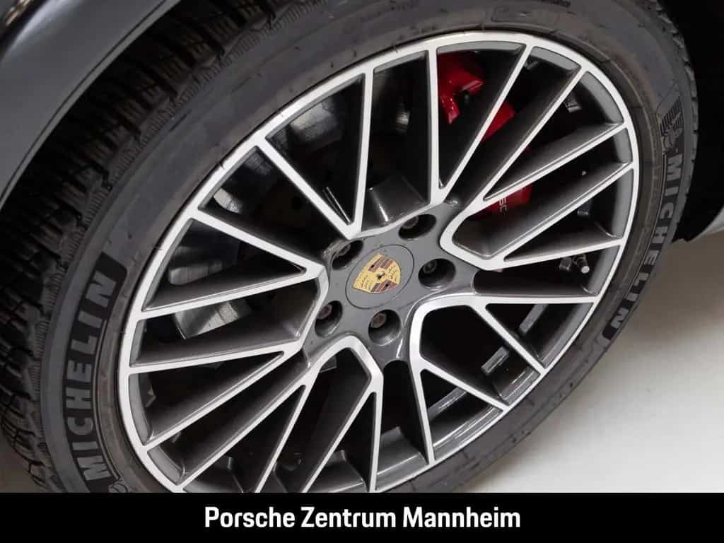 Porsche Cayenne GTS Luftfahrwerk Chrono Standheizung Bos 10/2021-photo-30