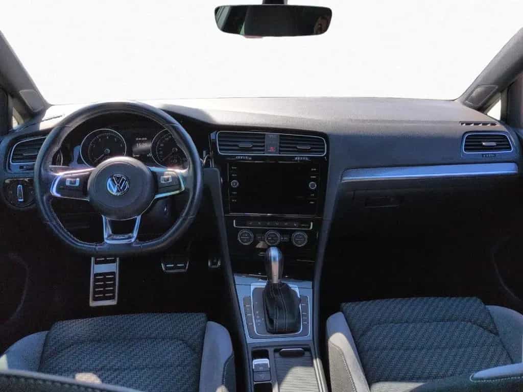 Volkswagen Golf 1.4 TSI DSG,R-Line,SHZG,LED,FrontAssist 02/2018-photo-9