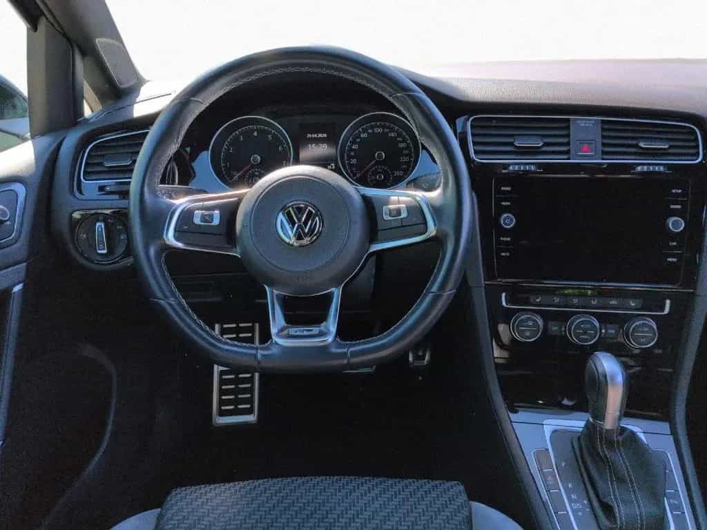 Volkswagen Golf 1.4 TSI DSG,R-Line,SHZG,LED,FrontAssist 02/2018-photo-10
