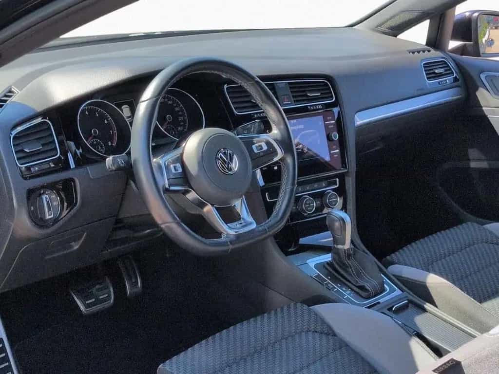 Volkswagen Golf 1.4 TSI DSG,R-Line,SHZG,LED,FrontAssist 02/2018-photo-14