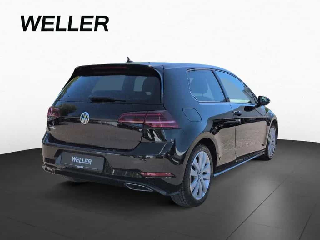 Volkswagen Golf 1.4 TSI DSG,R-Line,SHZG,LED,FrontAssist 02/2018-photo-1