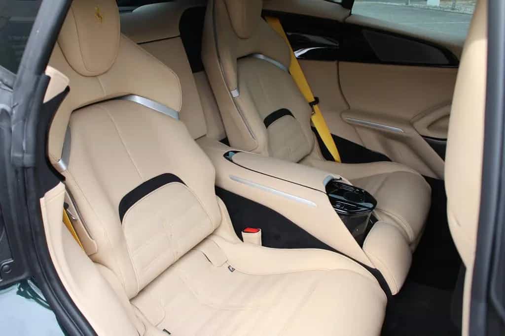 Ferrari Purosangue Carbon außen innen Pano 23 Zoll 2025 null-photo-10