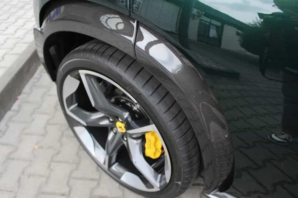 Ferrari Purosangue Carbon außen innen Pano 23 Zoll 2025 null-photo-20
