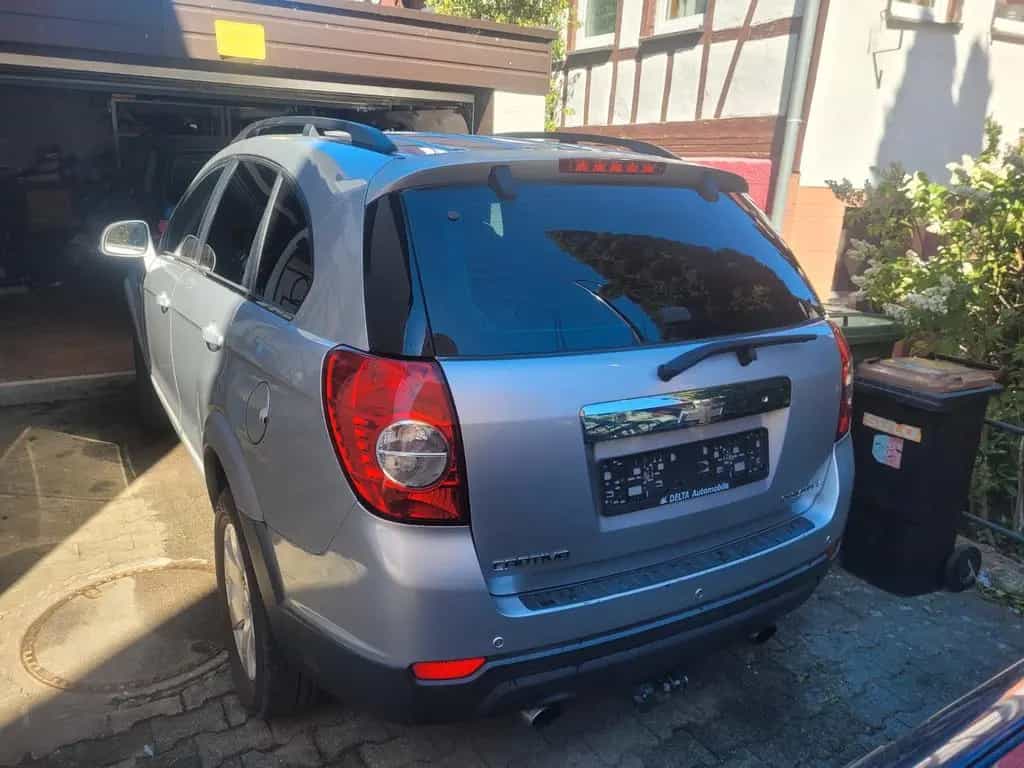 Chevrolet Captiva 2.2 LT 2WD 7-Sitzer LT 08/2012-photo-2