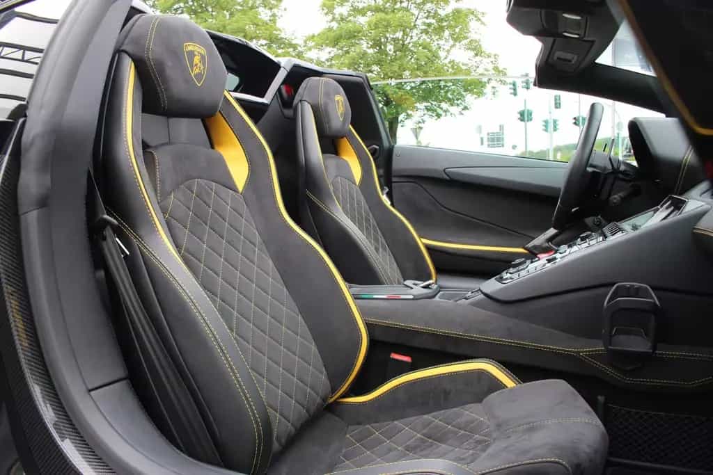 Lamborghini Aventador S Roadster Sportivo Travel Pack Carbon 09/2018-photo-11