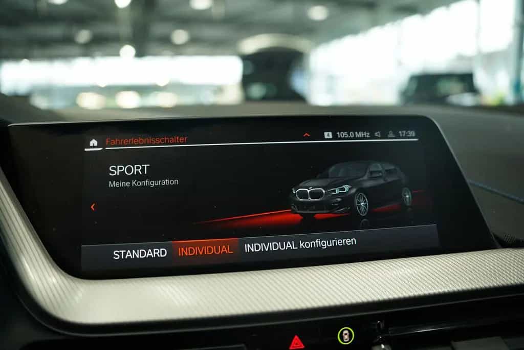 BMW 118 i M Sport *Live-Cockpit *Shadow *Sportsitze 05/2021-photo-33