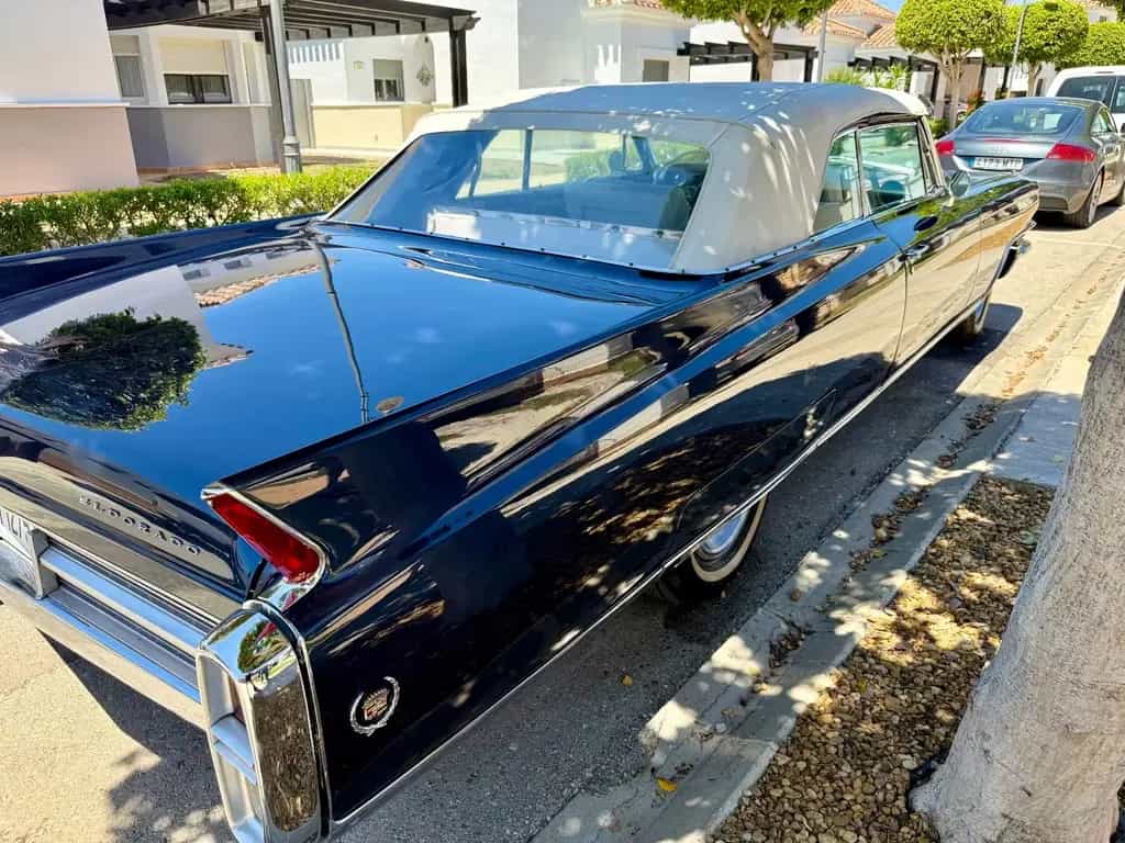 Cadillac Eldorado Biarritz 1963 Convertible 03/1963-photo-11