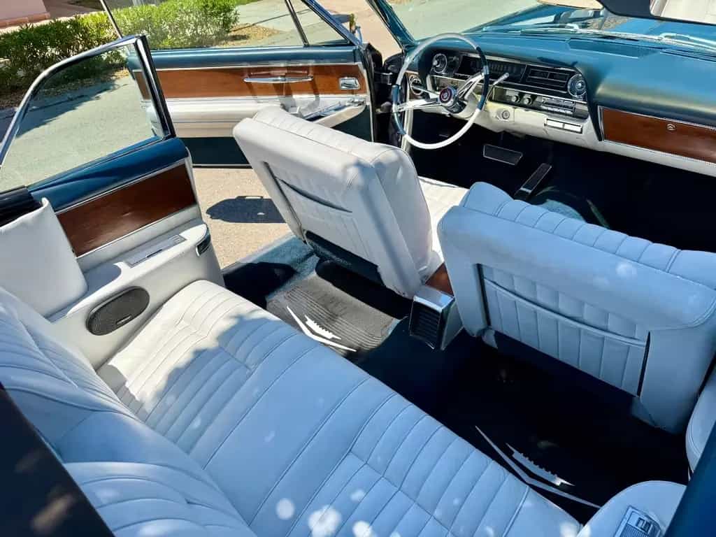 Cadillac Eldorado Biarritz 1963 Convertible 03/1963-photo-8