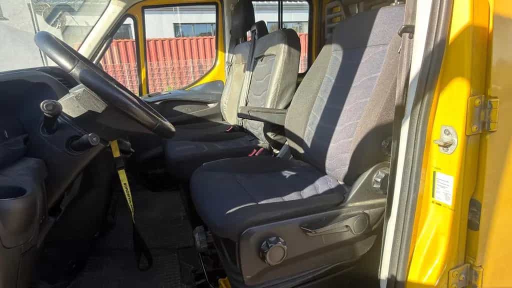 Iveco Other Daily Doppelkabine 50 C Radstand3750 6 Zylinder 04/2017-photo-18