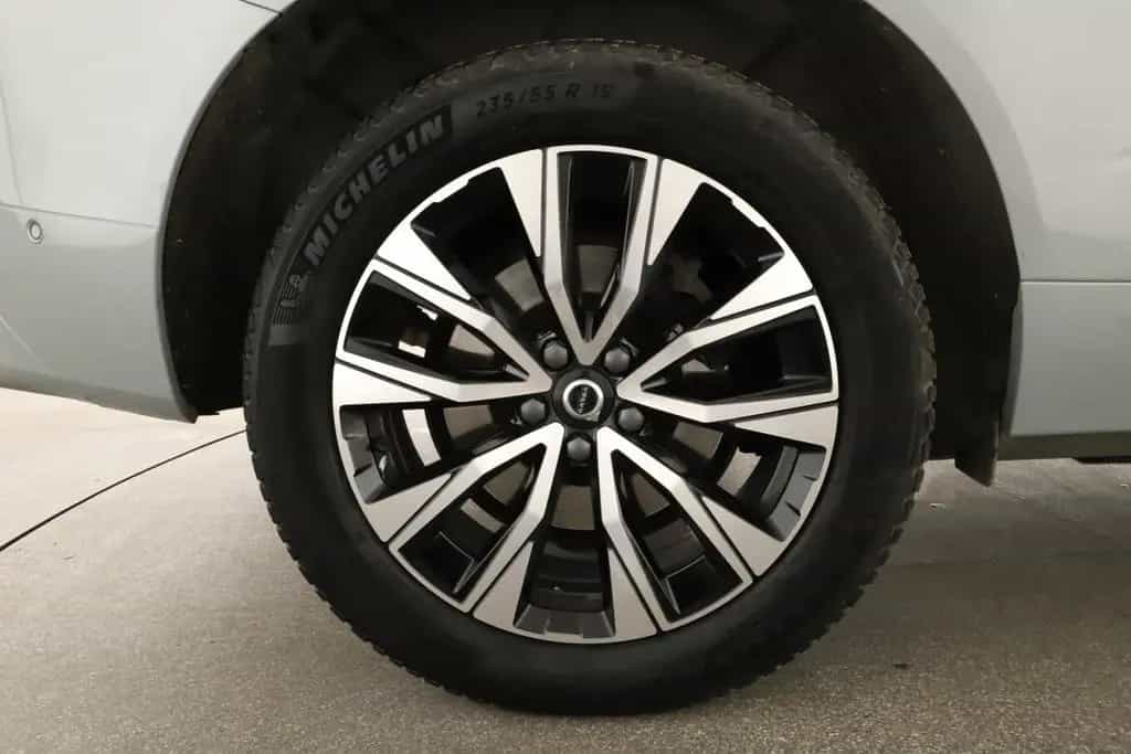 Volvo XC60 07/2023-photo-10