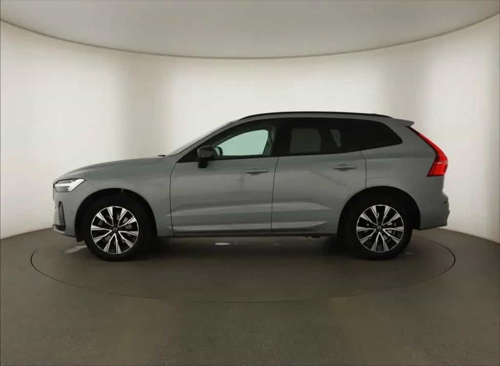 Volvo XC60 07/2023-photo-1