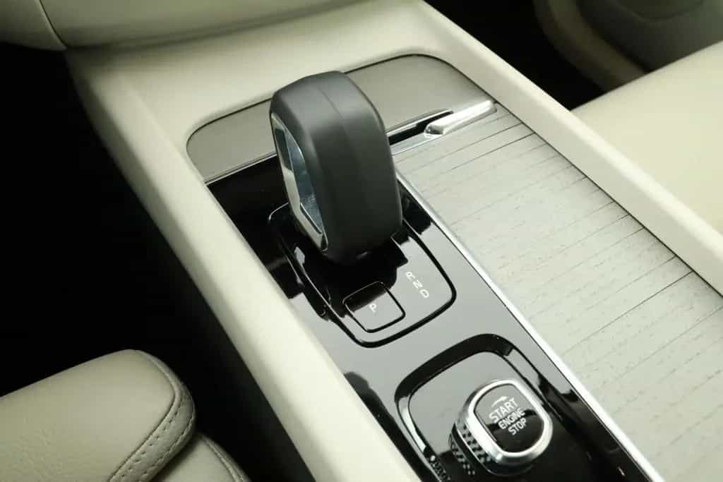 Volvo XC60 07/2023-photo-8