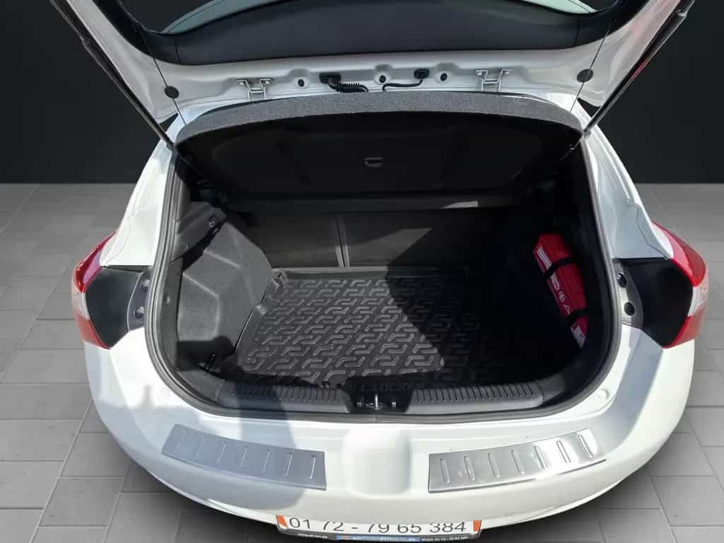 Hyundai i30 FIFA World Cup Edition, Kamera, Alu, 11/2014-photo-27