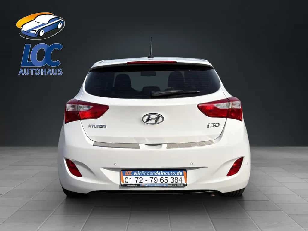 Hyundai i30 FIFA World Cup Edition, Kamera, Alu, 11/2014-photo-4
