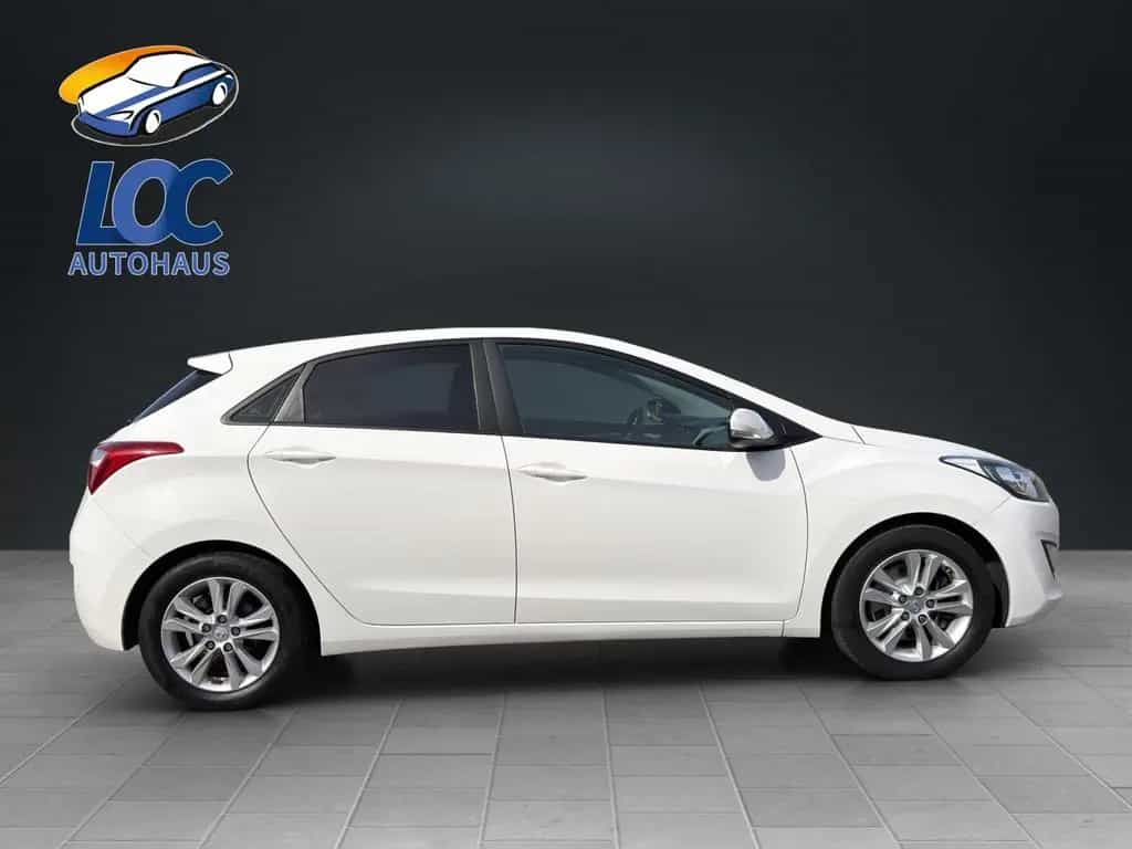 Hyundai i30 FIFA World Cup Edition, Kamera, Alu, 11/2014-photo-6