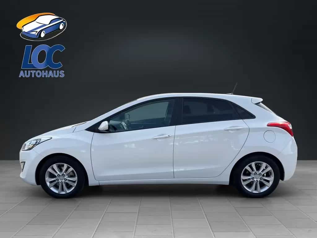 Hyundai i30 FIFA World Cup Edition, Kamera, Alu, 11/2014-photo-7
