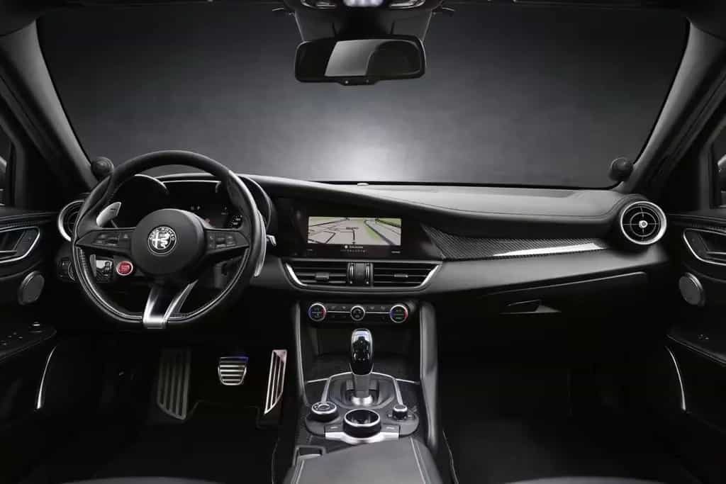 Alfa Romeo Giulia Quadrifoglio SPORTABGAS*ACC*CARBON*D.N.A. 08/2018-photo-10