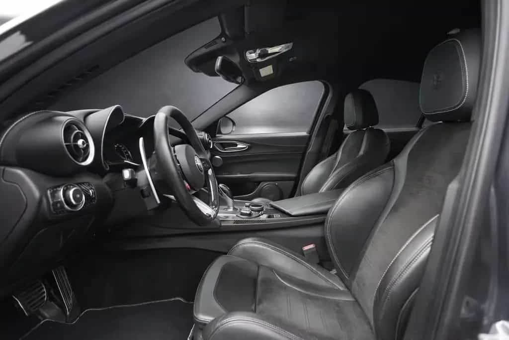 Alfa Romeo Giulia Quadrifoglio SPORTABGAS*ACC*CARBON*D.N.A. 08/2018-photo-11