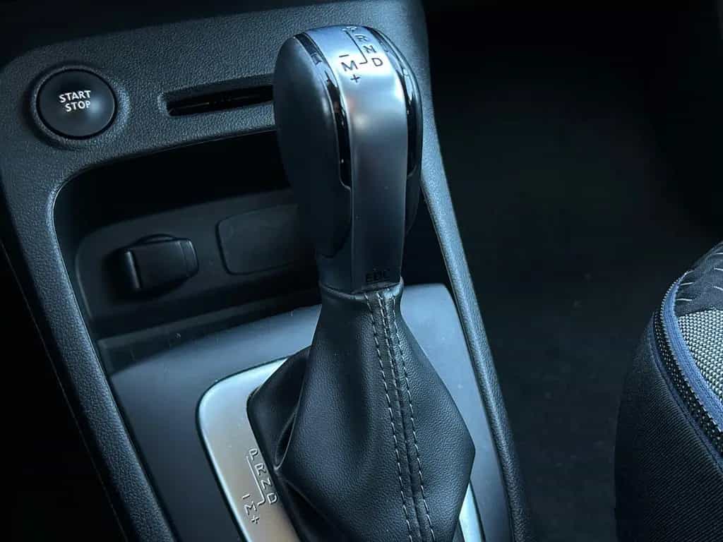 Renault Captur 1.3 TCe Automatik / Kamera 10/2019-photo-16