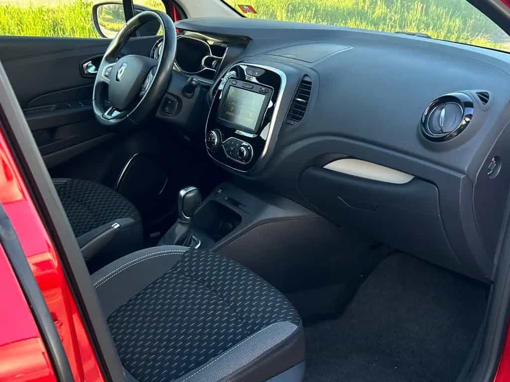 Renault Captur 1.3 TCe Automatik / Kamera 10/2019-photo-28