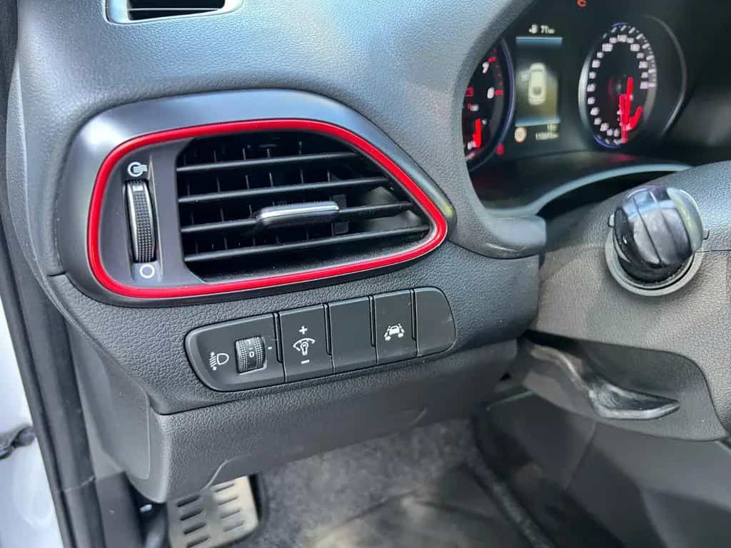 Hyundai i30 Fastback N Performance*Navi*Kamera*LED* 05/2019-photo-15
