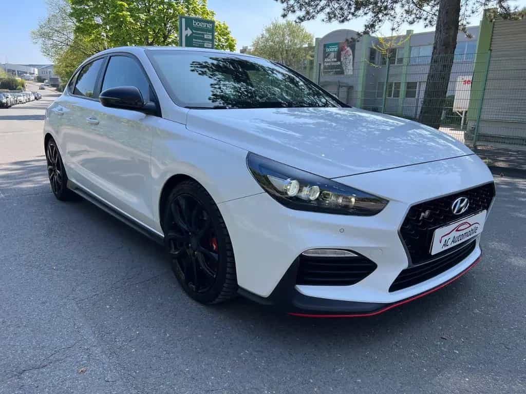 Hyundai i30 Fastback N Performance*Navi*Kamera*LED* 05/2019-photo-2