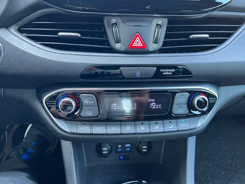 Hyundai i30 Fastback N Performance*Navi*Kamera*LED* 05/2019-photo-22
