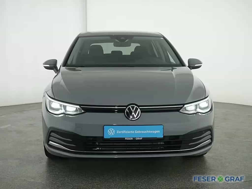 Volkswagen Golf 1.5TSI Style DSG Navi Pro LED Matrix Sthzg. 06/2020-photo-12