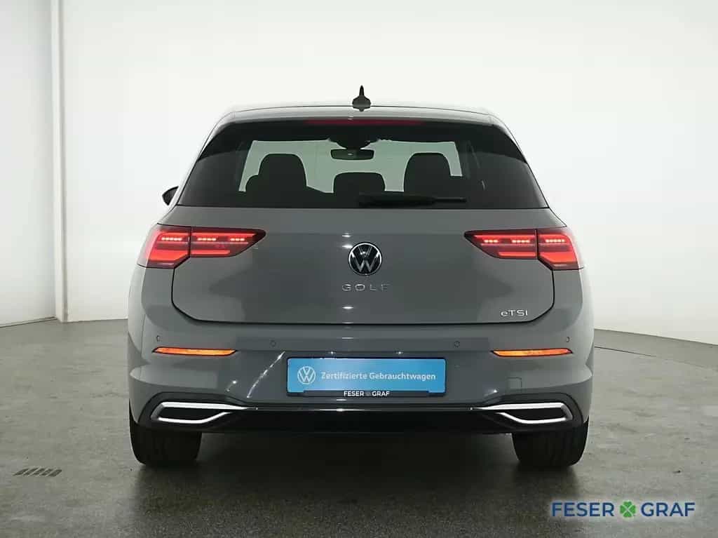 Volkswagen Golf 1.5TSI Style DSG Navi Pro LED Matrix Sthzg. 06/2020-photo-13