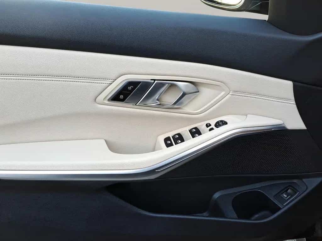 BMW 320 d xDrive Touring M Sport LiveCockpitProf PDC 11/2021-photo-15