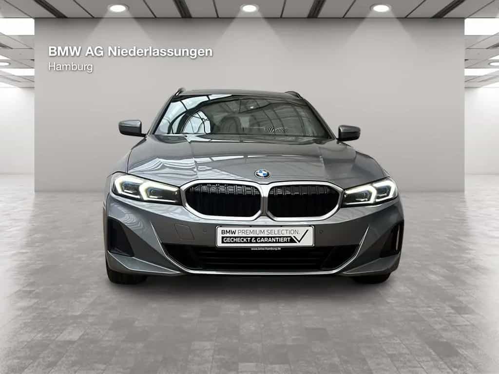 BMW 320 d Touring AHK LiveCockpitProf Pano.Dach PDC 03/2023-photo-6