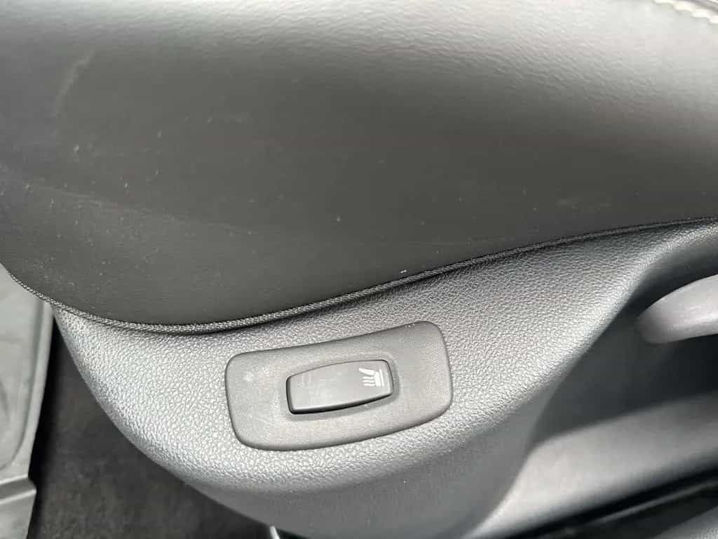 Renault Clio INTENS ENERGY TCe 120 EINPARKHILFE+LED+ 03/2017-photo-27