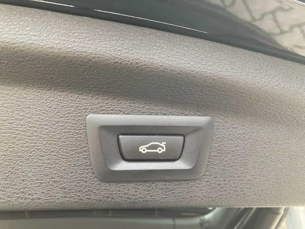 BMW X2 SDRIVE 18i ADVANTAGE PLUS LED+NAVI+SHZ+KAMERA 05/2023-photo-27