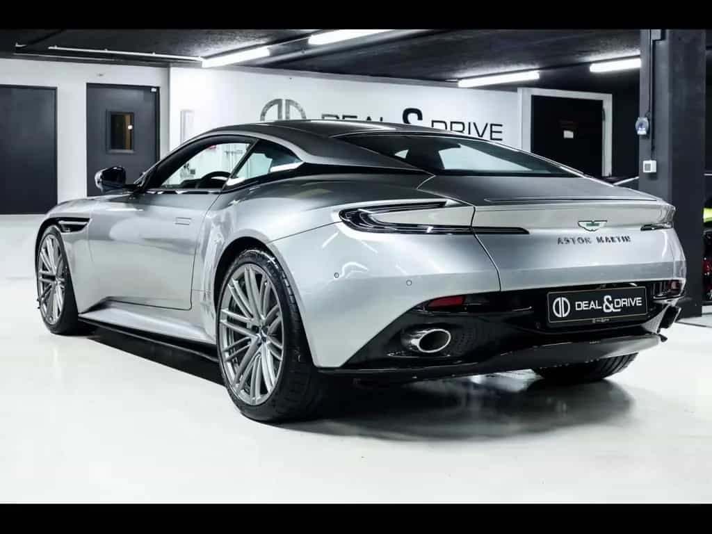 Aston Martin DB12 COUPE 4.0 V8°ALUMINITE SILVER°21'' 06/2024-photo-2