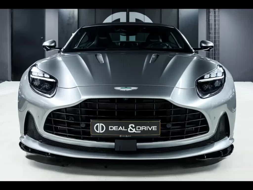 Aston Martin DB12 COUPE 4.0 V8°ALUMINITE SILVER°21'' 06/2024-photo-4