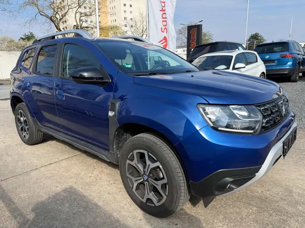 Dacia Duster II Celebration+KAMERA+PDC+SITZHEIZUNG+NAV 05/2021-photo-0