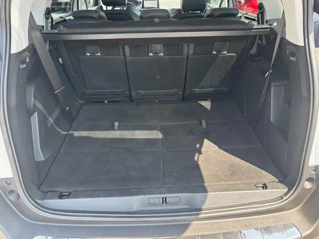 Peugeot 5008 CROSSWAY ALU/NAVI/Kam180°/7Sitze/ZR neu! 03/2019-photo-10