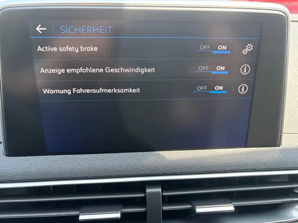 Peugeot 5008 CROSSWAY ALU/NAVI/Kam180°/7Sitze/ZR neu! 03/2019-photo-21