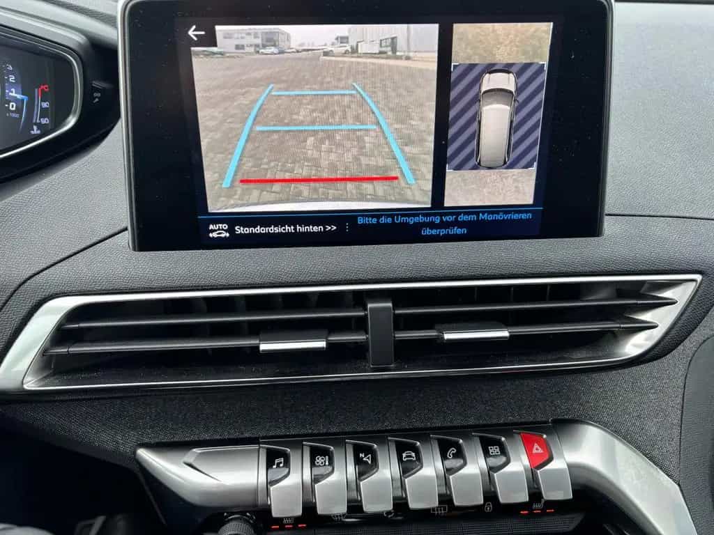 Peugeot 5008 Allure PANORAMADACH/Kam180°/7Sitze/ZR-neu! 07/2019-photo-17