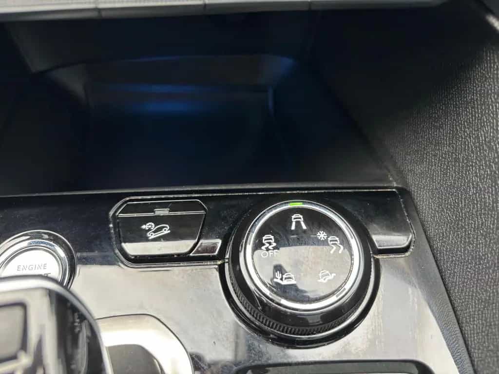 Peugeot 5008 Allure PANORAMADACH/Kam180°/7Sitze/ZR-neu! 07/2019-photo-18