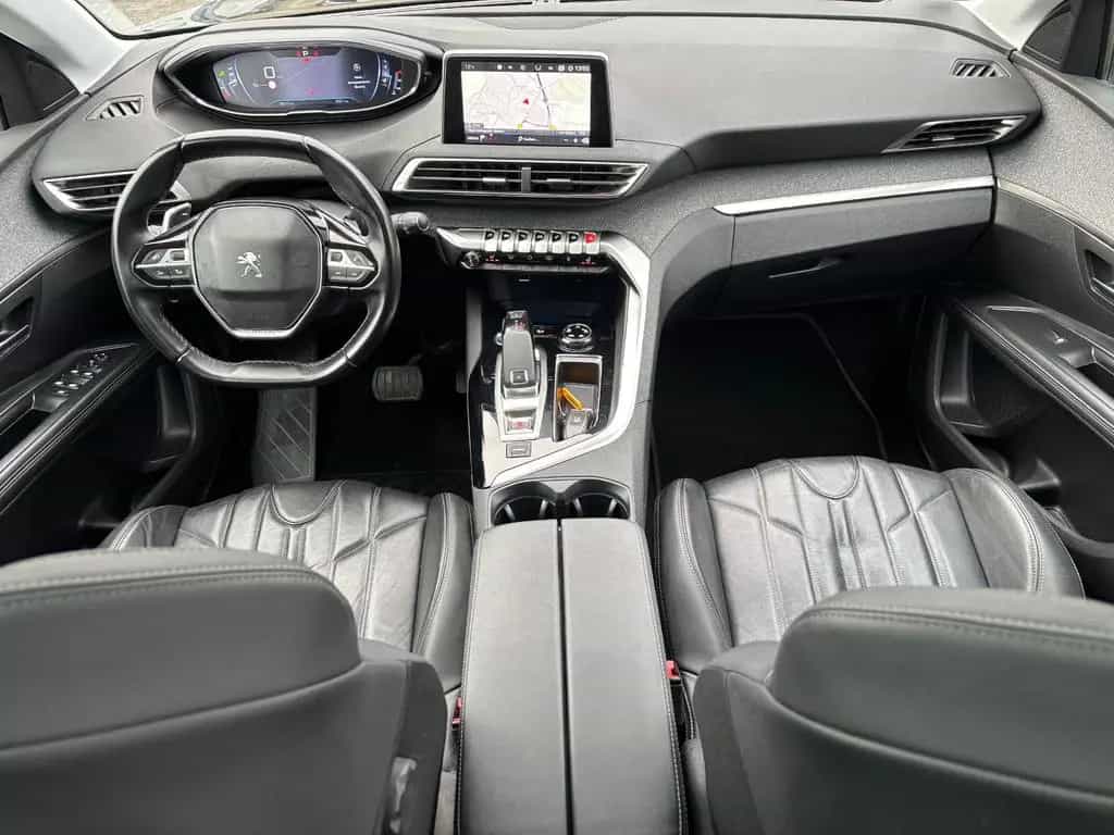 Peugeot 5008 Allure PANORAMADACH/Kam180°/7Sitze/ZR-neu! 07/2019-photo-7