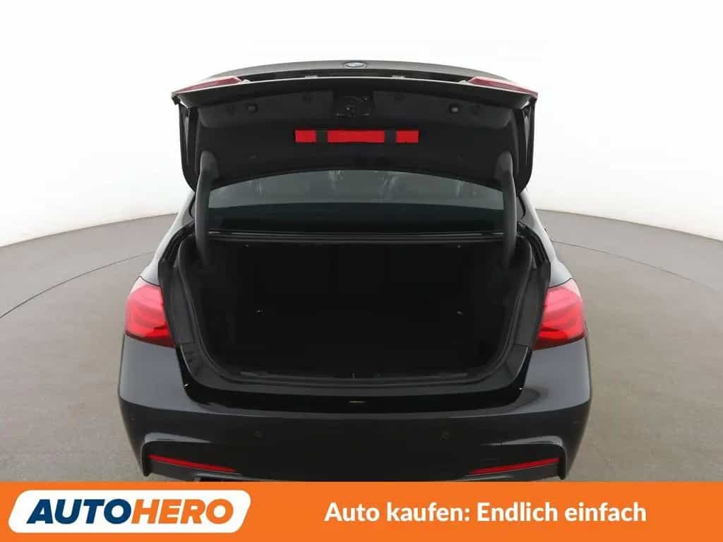 BMW 3 Series 320i M Sport Shadow Aut.*NAVI*LED*TEMPO*PDC*SHZ* 08/2018-photo-16