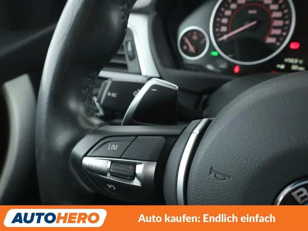 BMW 3 Series 320i M Sport Shadow Aut.*NAVI*LED*TEMPO*PDC*SHZ* 08/2018-photo-28